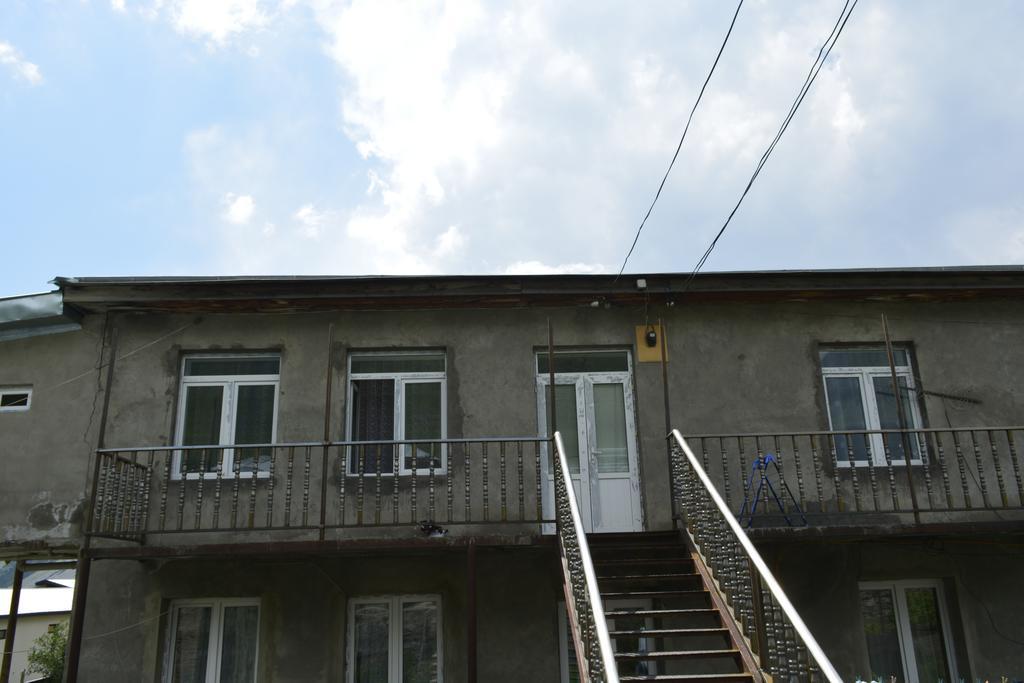 Zaza'S House Hotell Kazbegi Exteriör bild